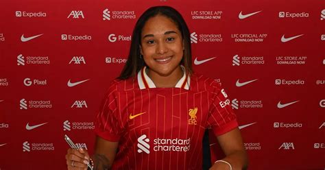 Liverpool prepared to break transfer record to sign Olivia Smith.